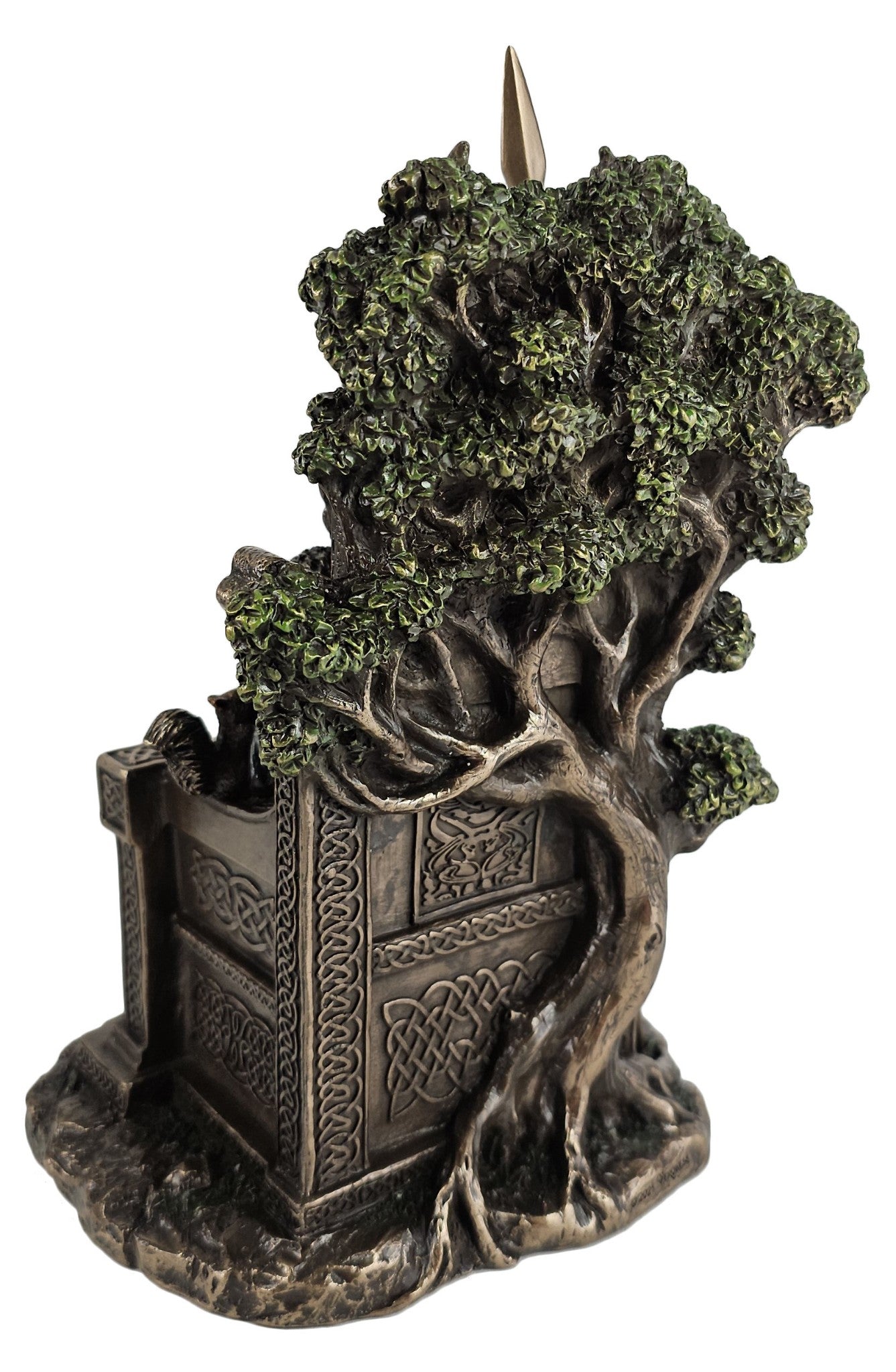 8 1/2" Celtic Goddess Queen Medb of Connacht on Throne Statue Bronze Color