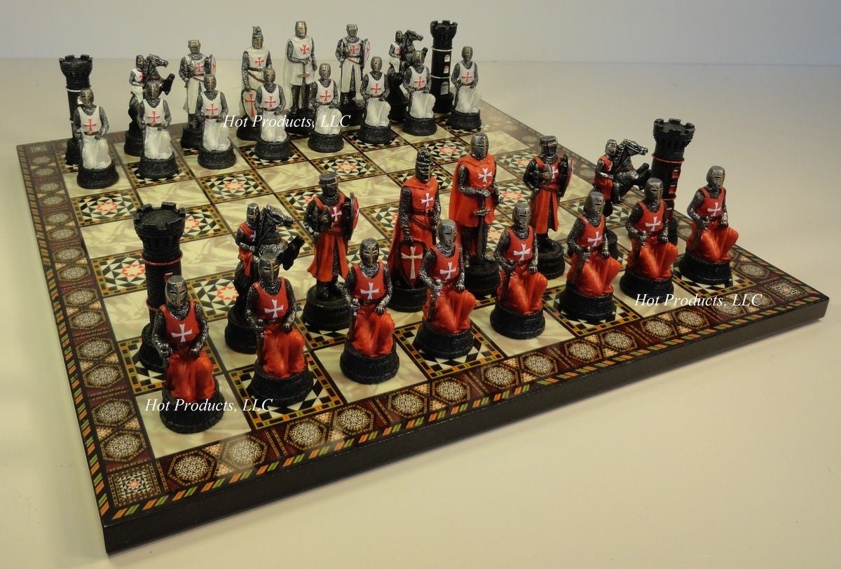 Medieval Times Crusades WARRIOR red & white CHESS SET w/ 14" Mosaic Color Board