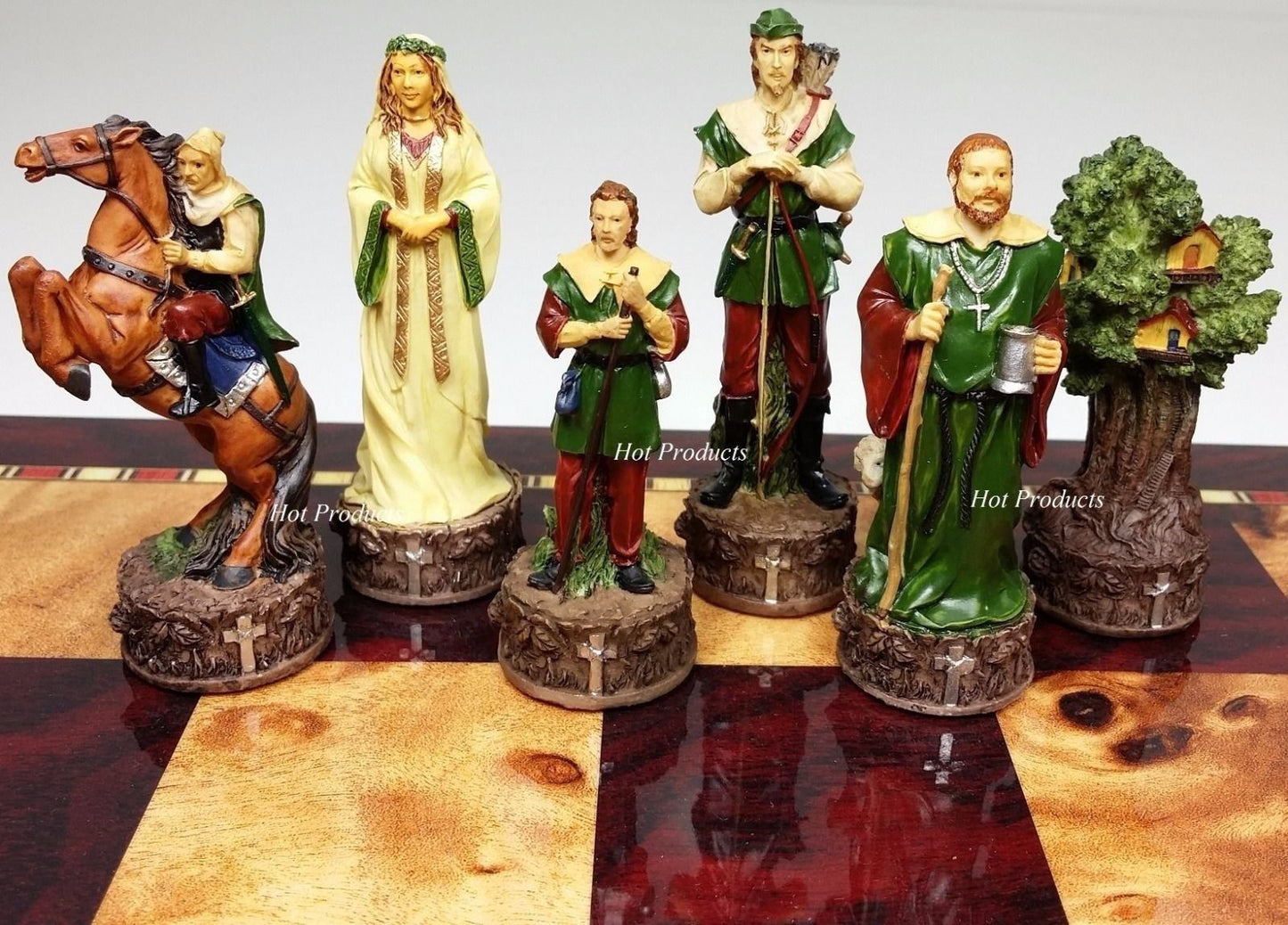 Medieval Times ROBIN HOOD Chess Set W/ Cherry Color Storage Board
