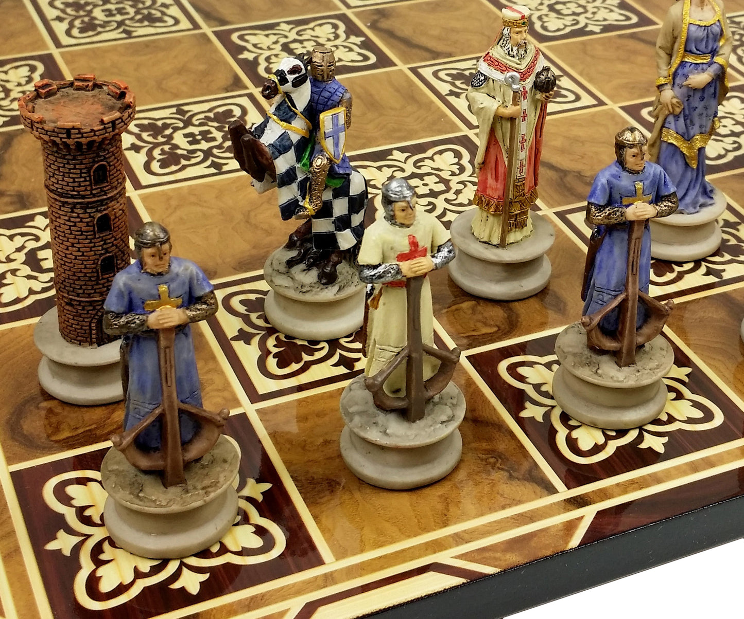 Medieval Times Crusades King Richard Knights Painted W/ 17" Burlwood Color Board