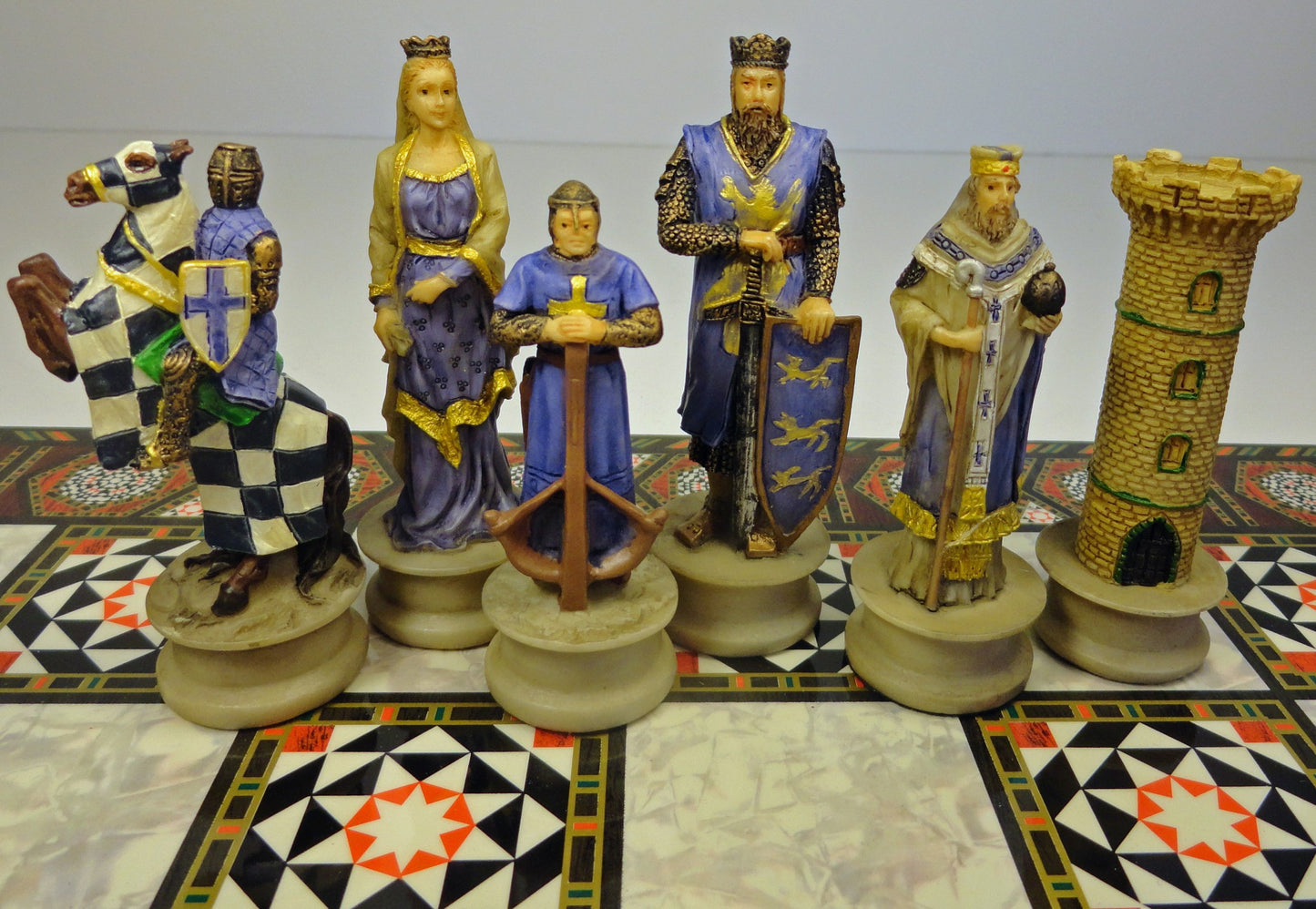 Medieval Times Crusades King Richard Knight Chess SET W 17" Mosaic Design Board