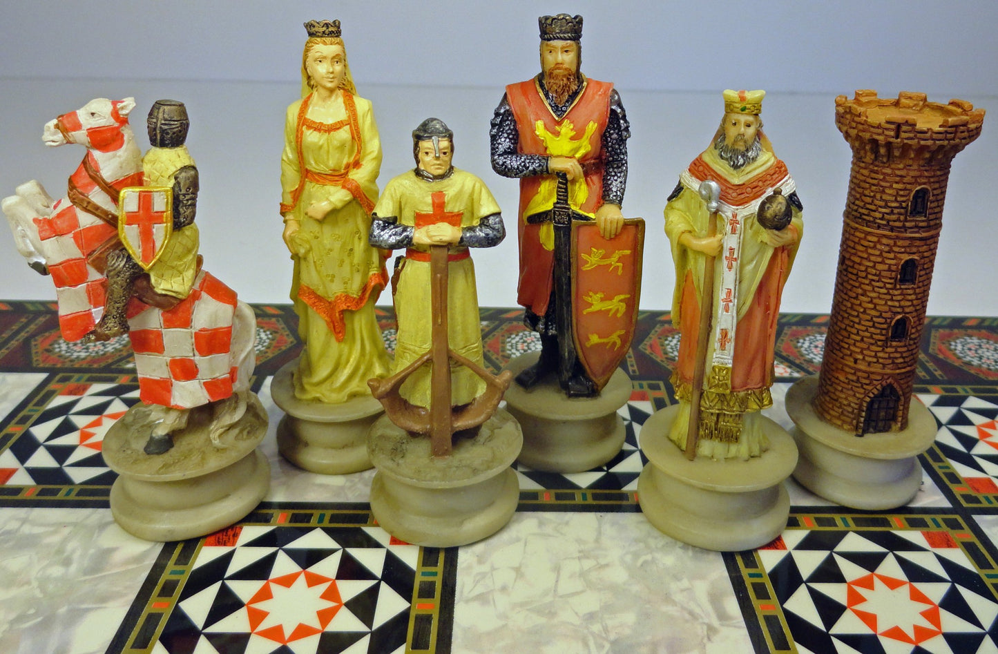 Medieval Times Crusades King Richard Knight Chess SET W 17" Mosaic Design Board