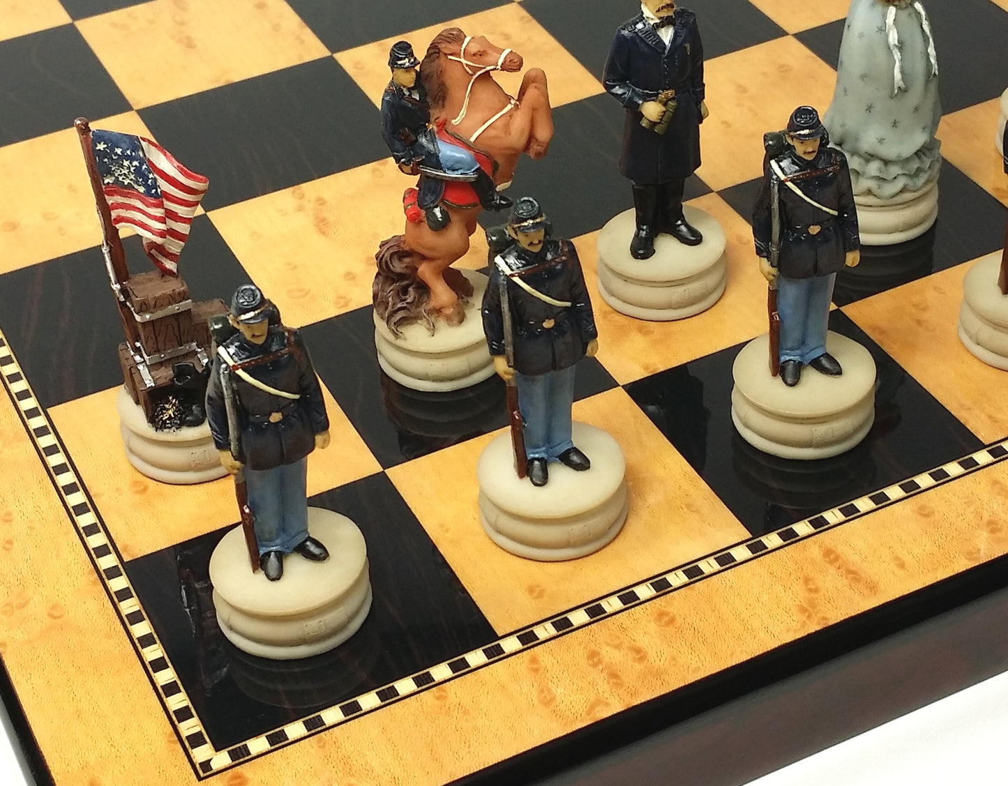 US American Civil War Wife Queens Chess Set 18" Gloss Walnut & Maple Color Board