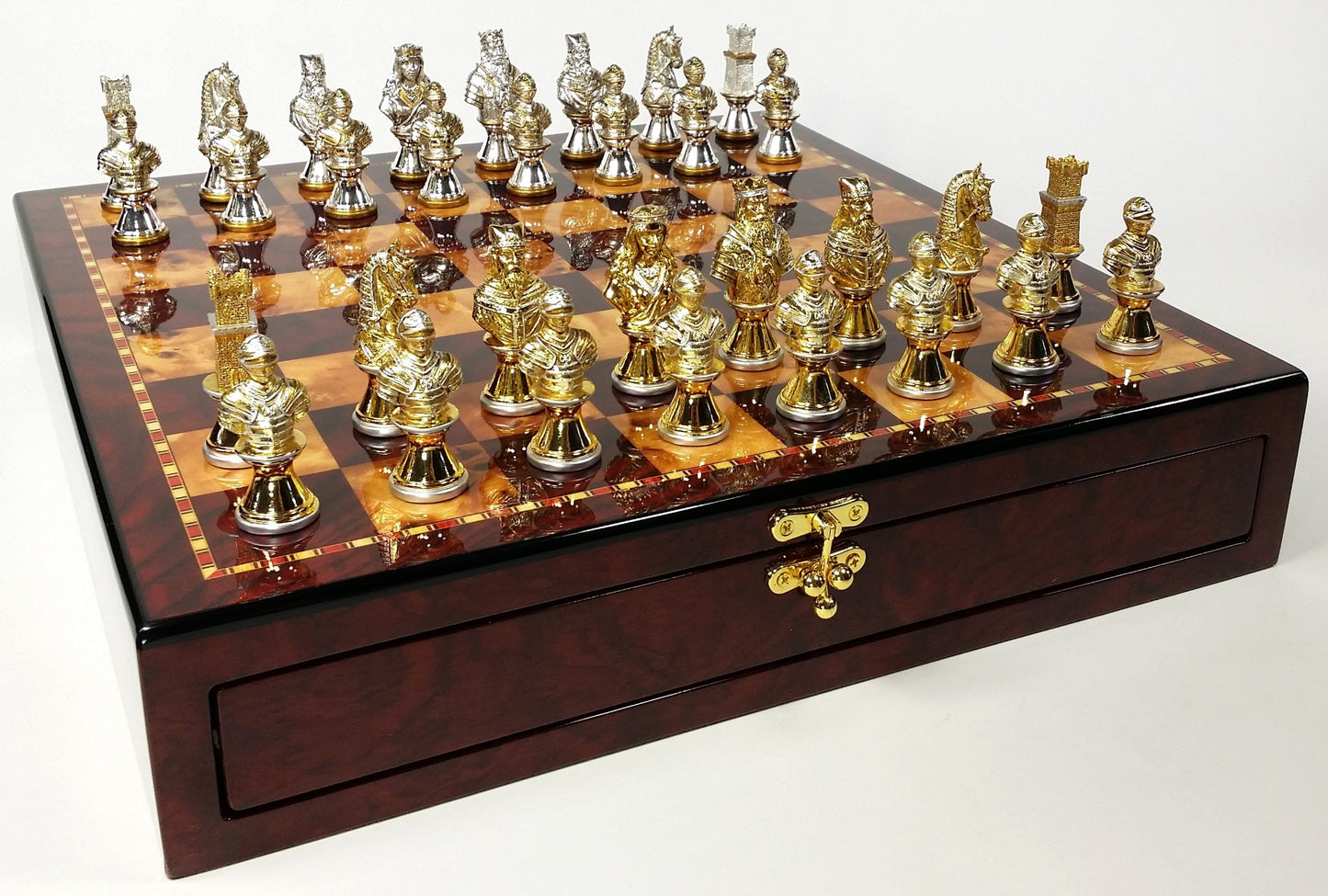 METAL Medieval Times Crusades Gold Silver Busts Chess Set Cherry Color Storage B
