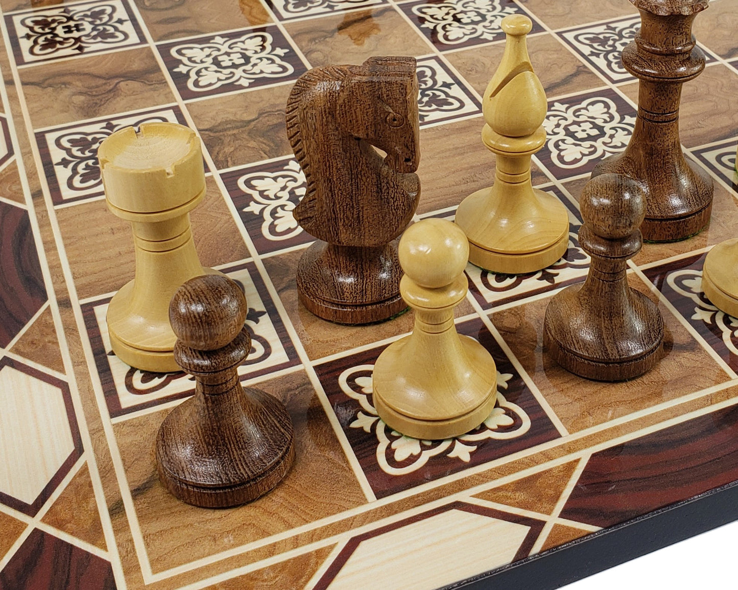 4 QN Acacia 3 1/2" King Staunton Wood Chess Pieces Set 17" Burlwood Color Board