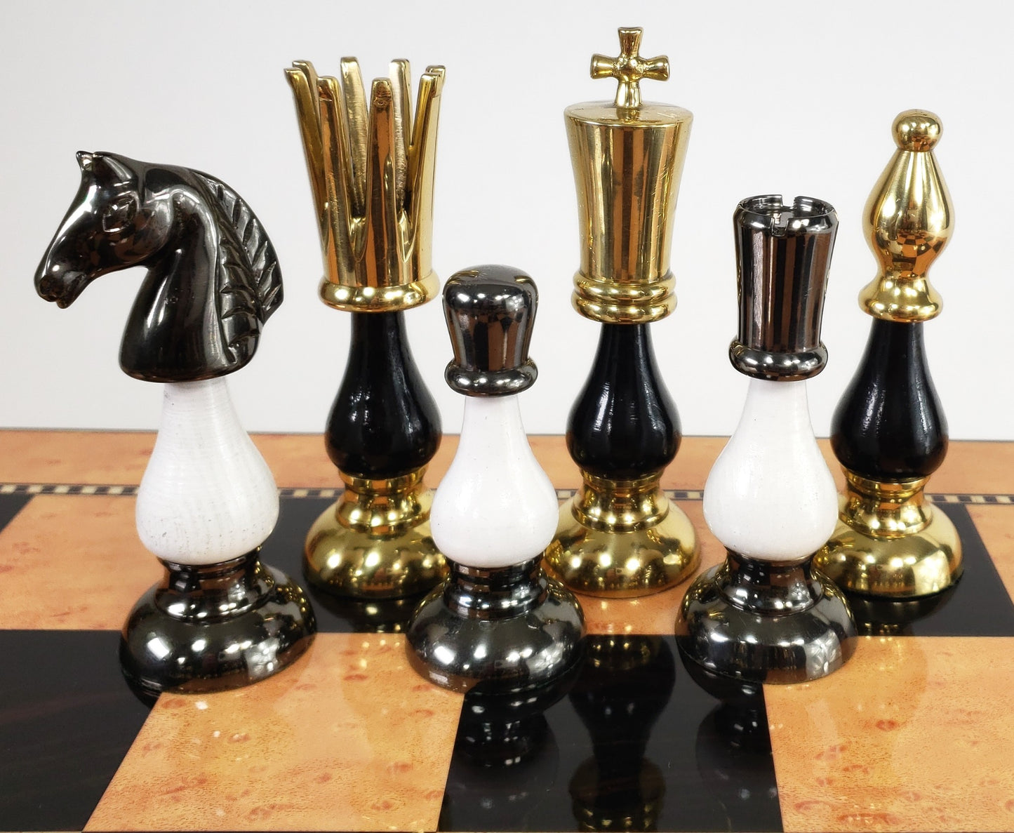LARGE Brass Metal Gold Black Spike Staunton Chess Set Walnut Color Storage Board