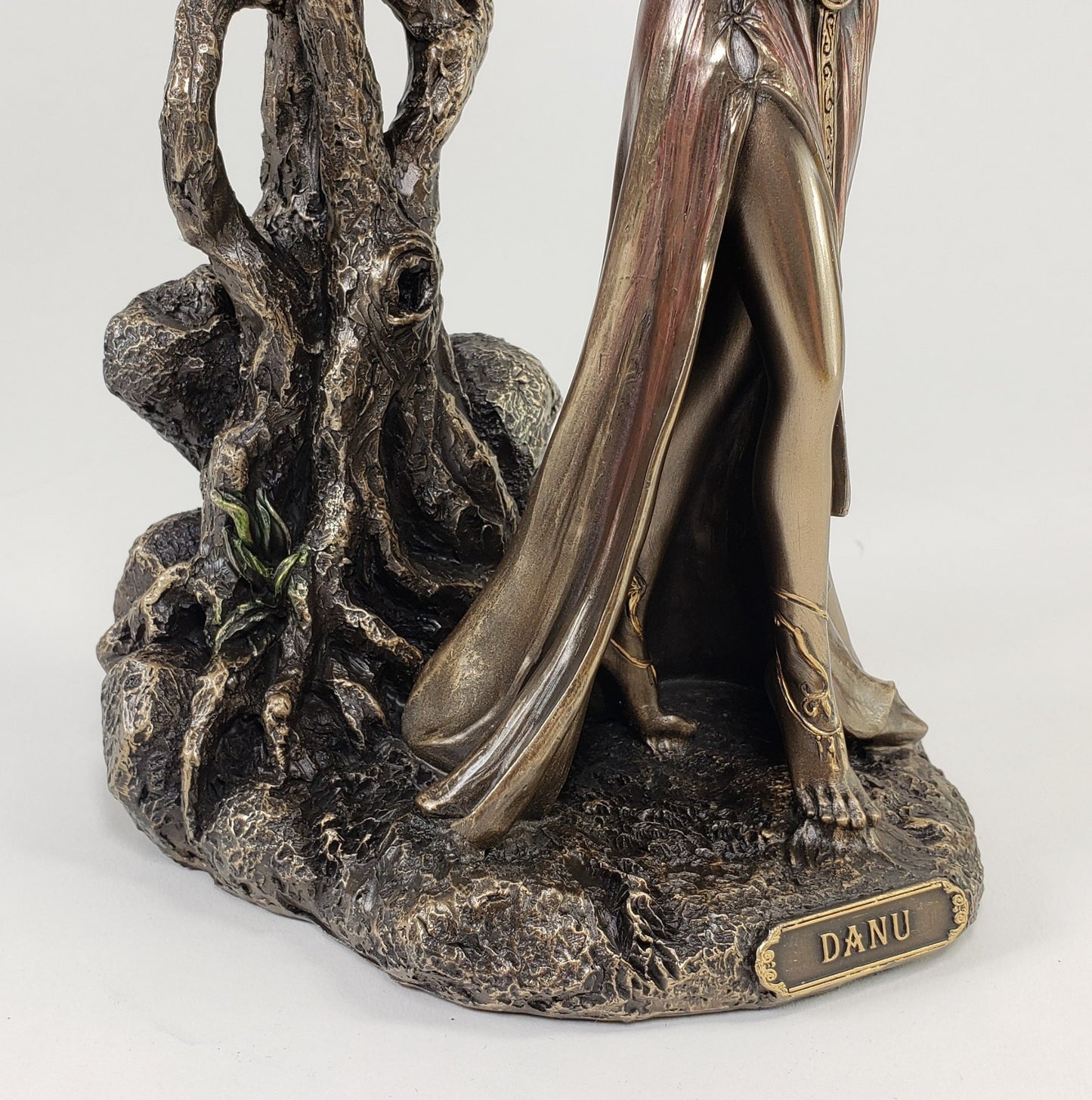 11 1/2" Veronese Celtic Mother Goddess Danu W Baby By Tree Statue Bronze Finish
