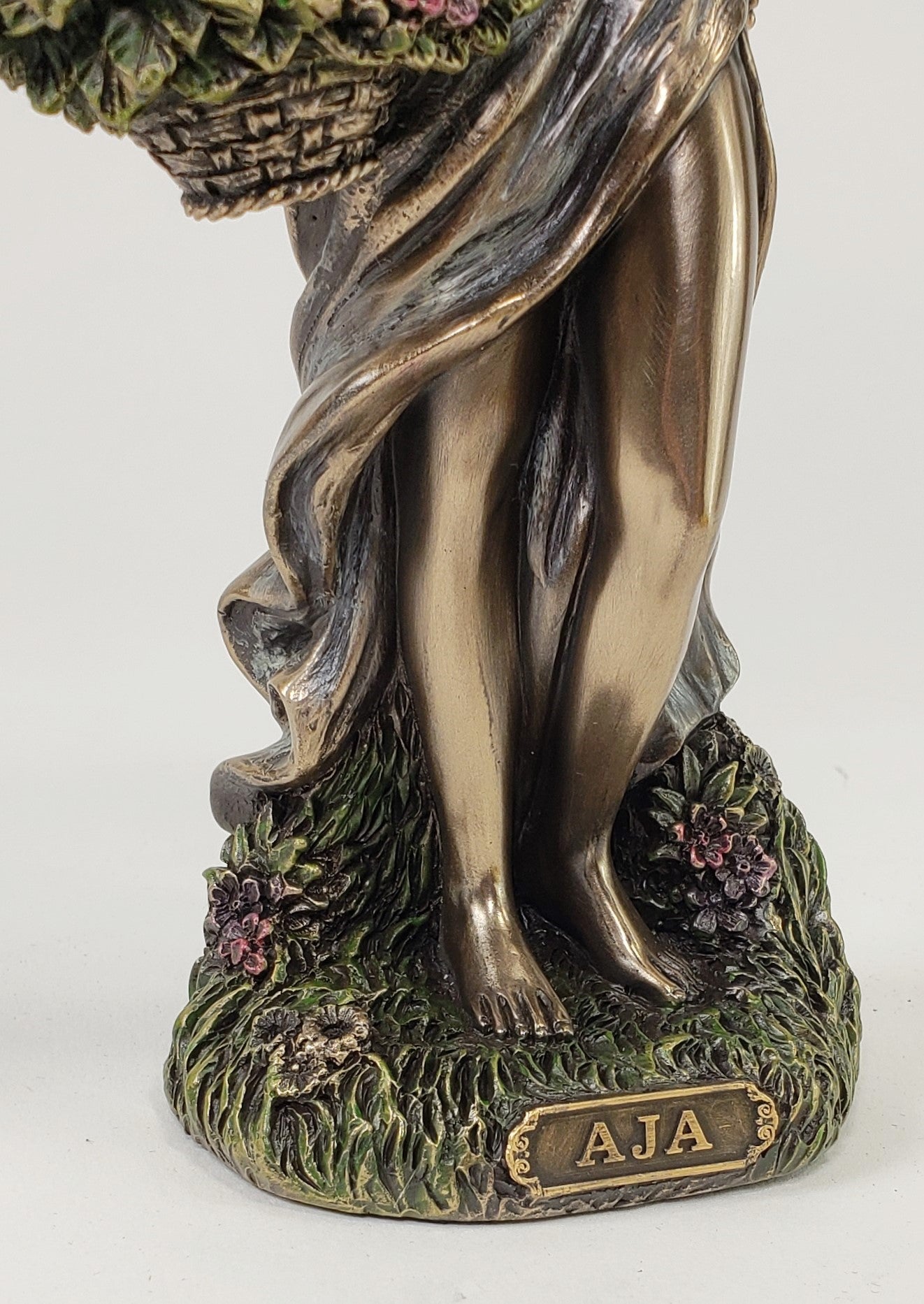 8 1/2" ORISHA AJA Santeria Goddess Forest and Herbs African Statue Bronze Color