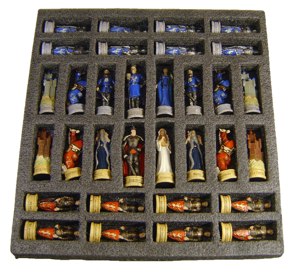 Medieval Times Camelot King Arthur / Sir Lancelot Knight Chess Set Castle Board