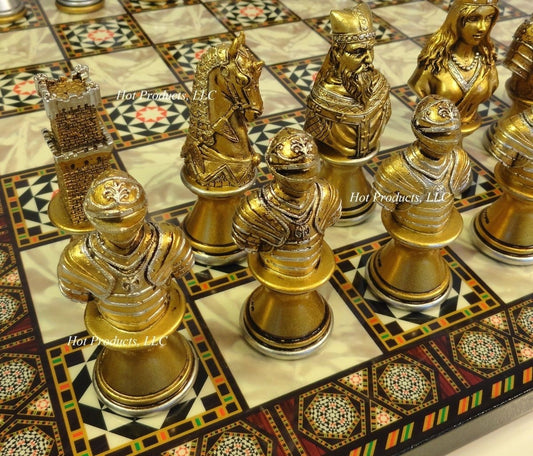 Medieval Times KNIGHTS Crusades Busts Chess Set W/ 14" Mosaic Color Board