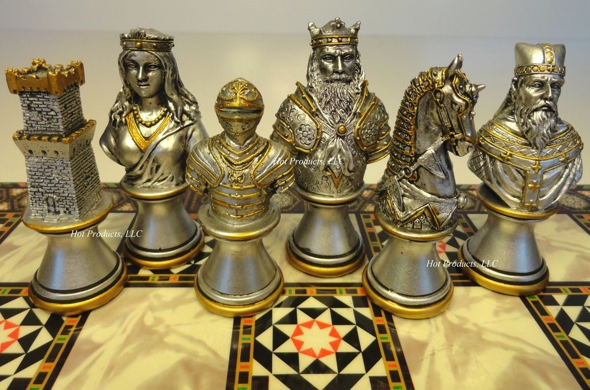 Medieval Times KNIGHTS Crusades Busts Chess Set W/ 14" Mosaic Color Board