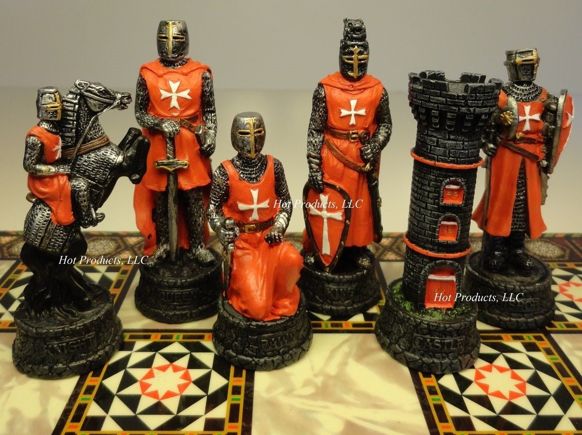Medieval Times Crusades WARRIOR red & white CHESS SET w/ 14" Mosaic Color Board