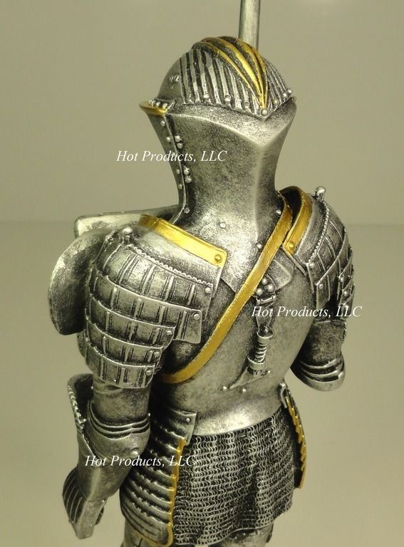 14" Medieval Times Crusades in JOUSTING ARMOR KNIGHT STATUE W LANCE