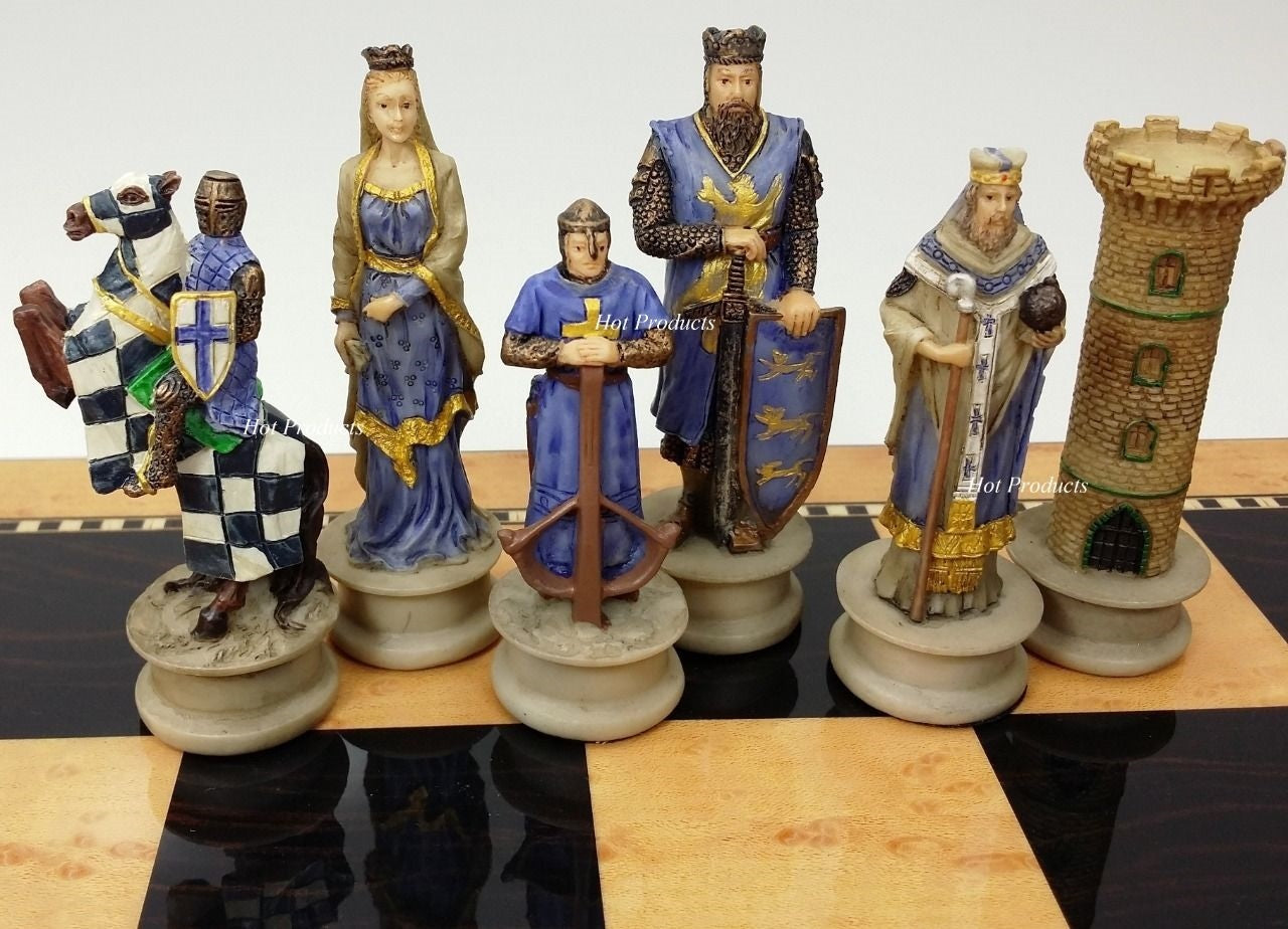 Medieval Times Crusades King Richard Chess Set Walnut Maple Color Storage Board