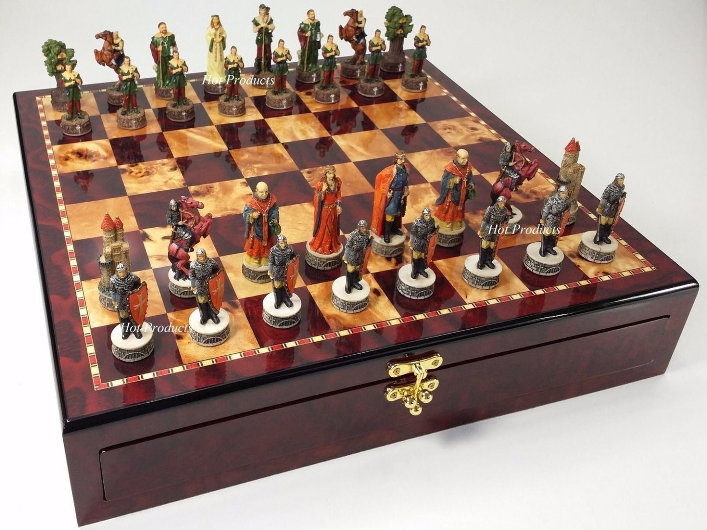 Medieval Times ROBIN HOOD Chess Set W/ Cherry Color Storage Board