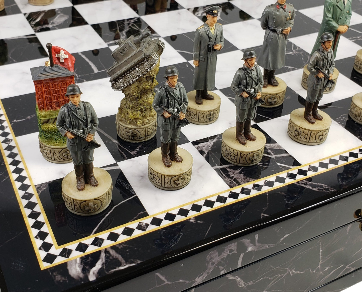 WW2 US vs GERMANY Chess Set With 17" Black & White Faux Marble Storage Board