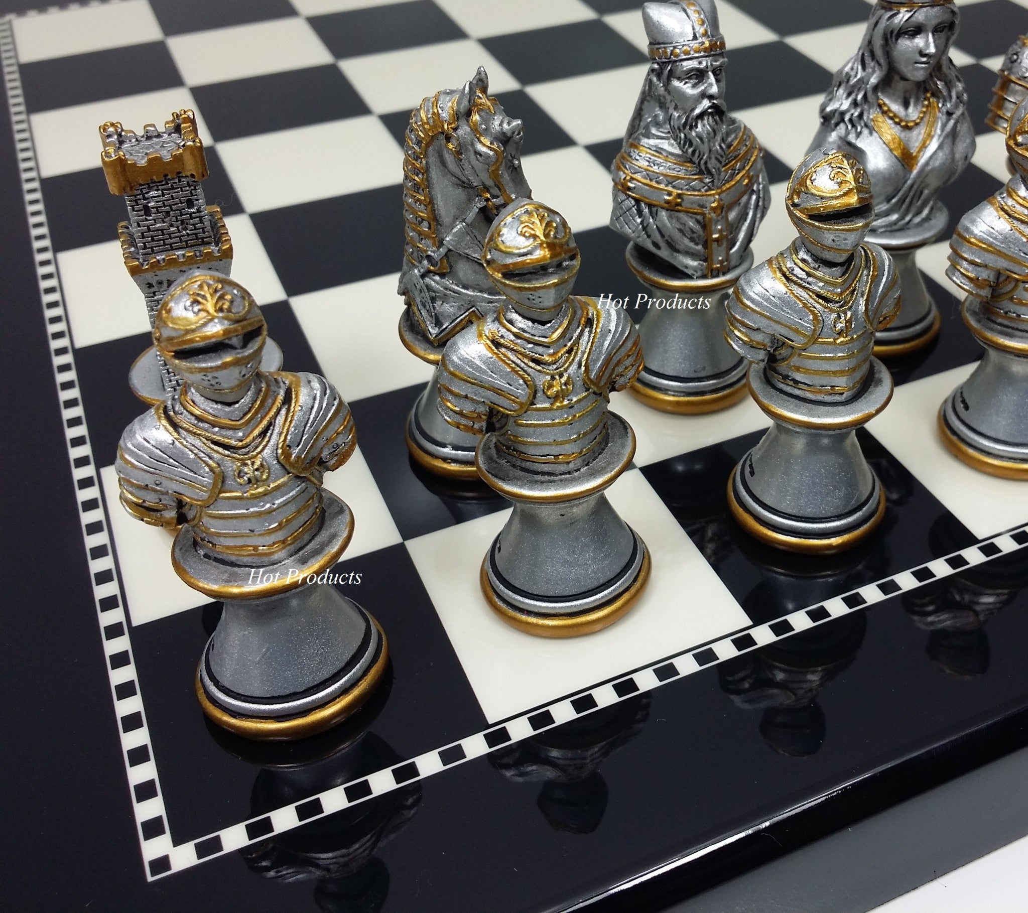 Medieval Times Crusades Gold & Silver Busts Chess Set W/ 15