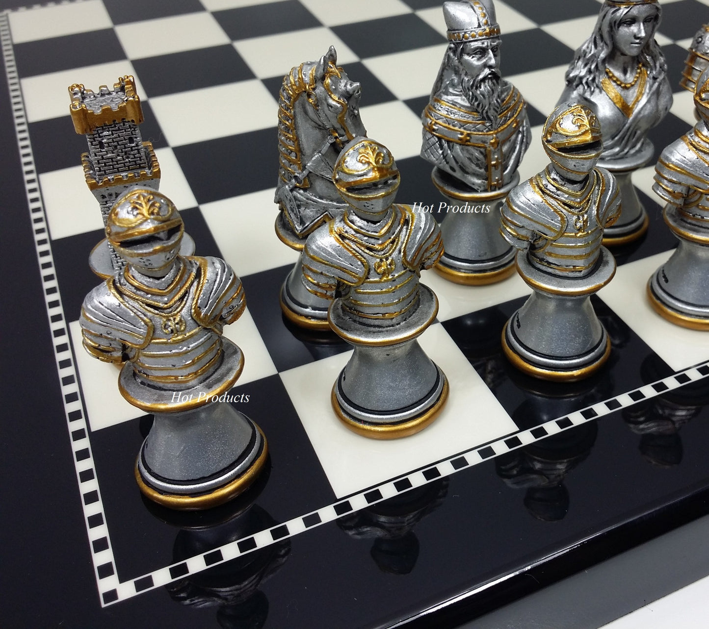 Medieval Times Crusades Gold & Silver Busts Chess Set W/ 15" Black & White Board