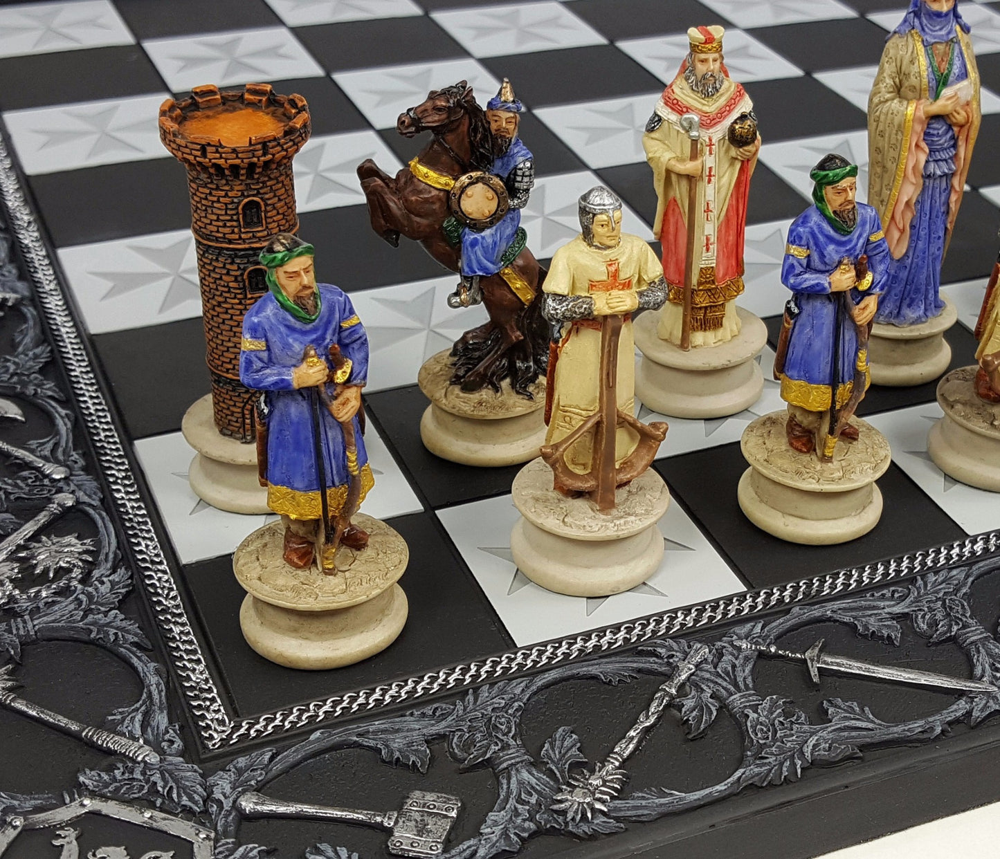 Medieval Times Crusades Arabian vs Christian Knights Chess Set 17" Maltese Board