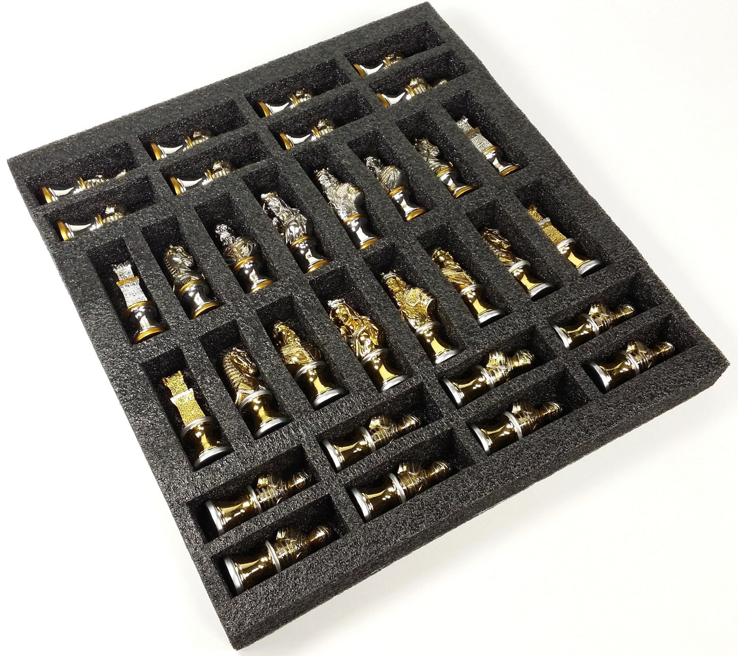 METAL Medieval Times Crusades Gold & Silver Busts Chess Set 18" Walnut Color Bd