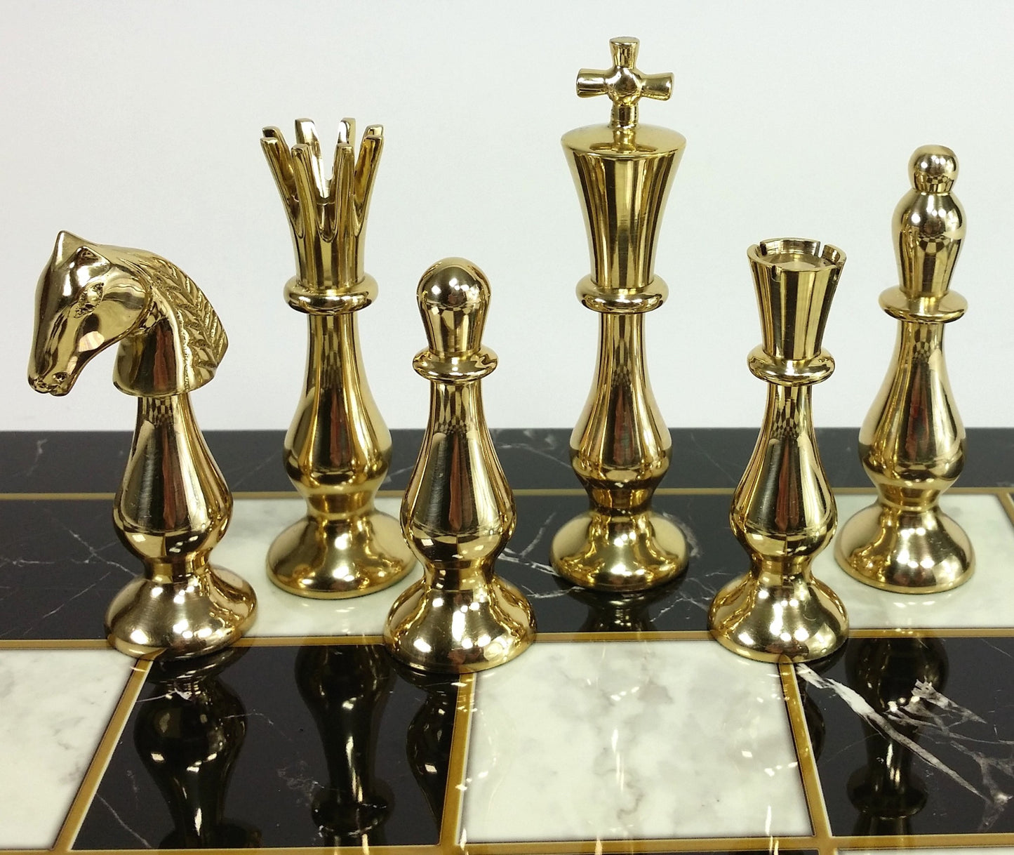 Brass Metal Spiked Qn Staunton Chess Set Gold & Black W/ 17" Faux Marble Board